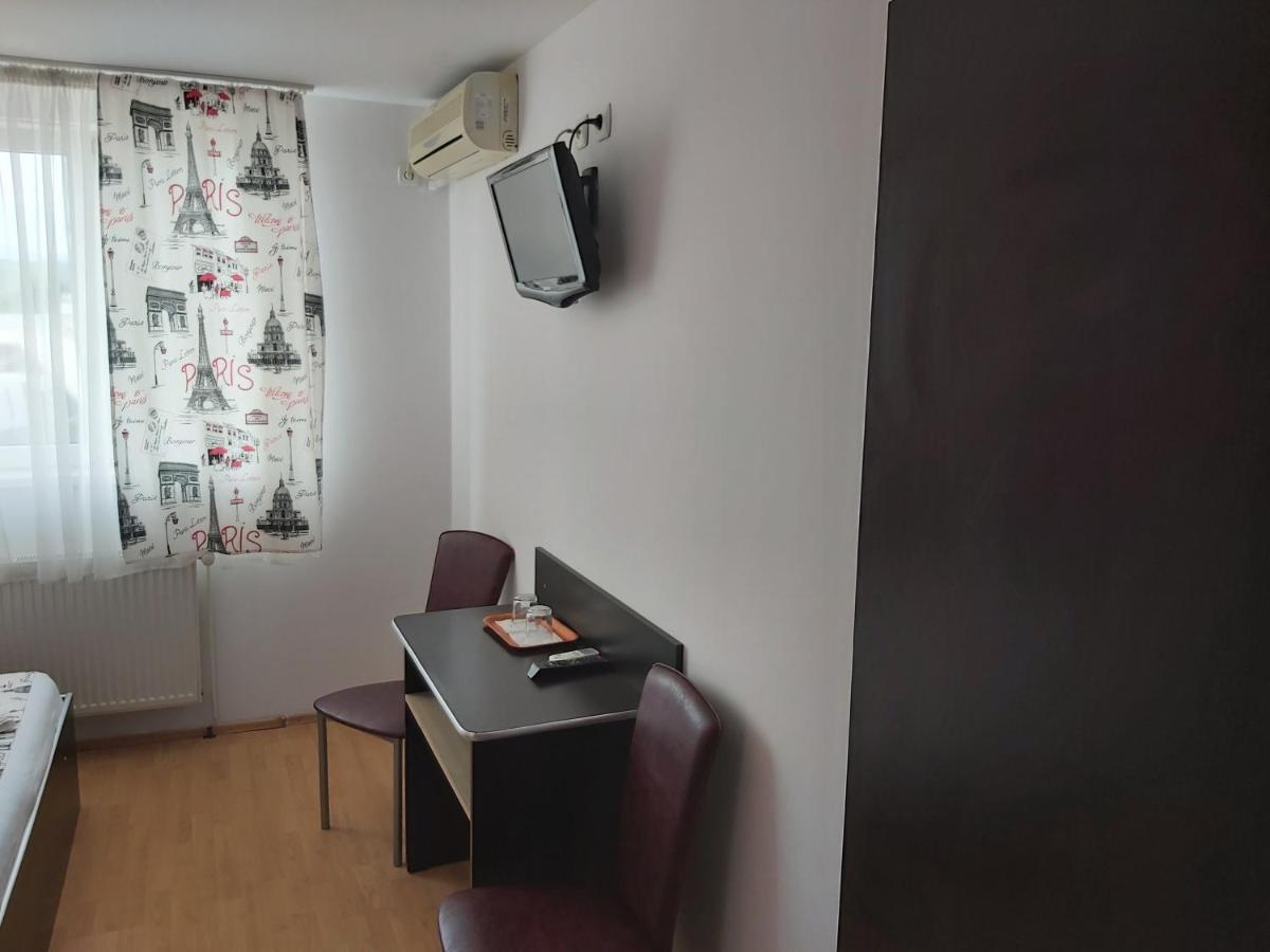 Hotel River Târgu Jiu Zewnętrze zdjęcie