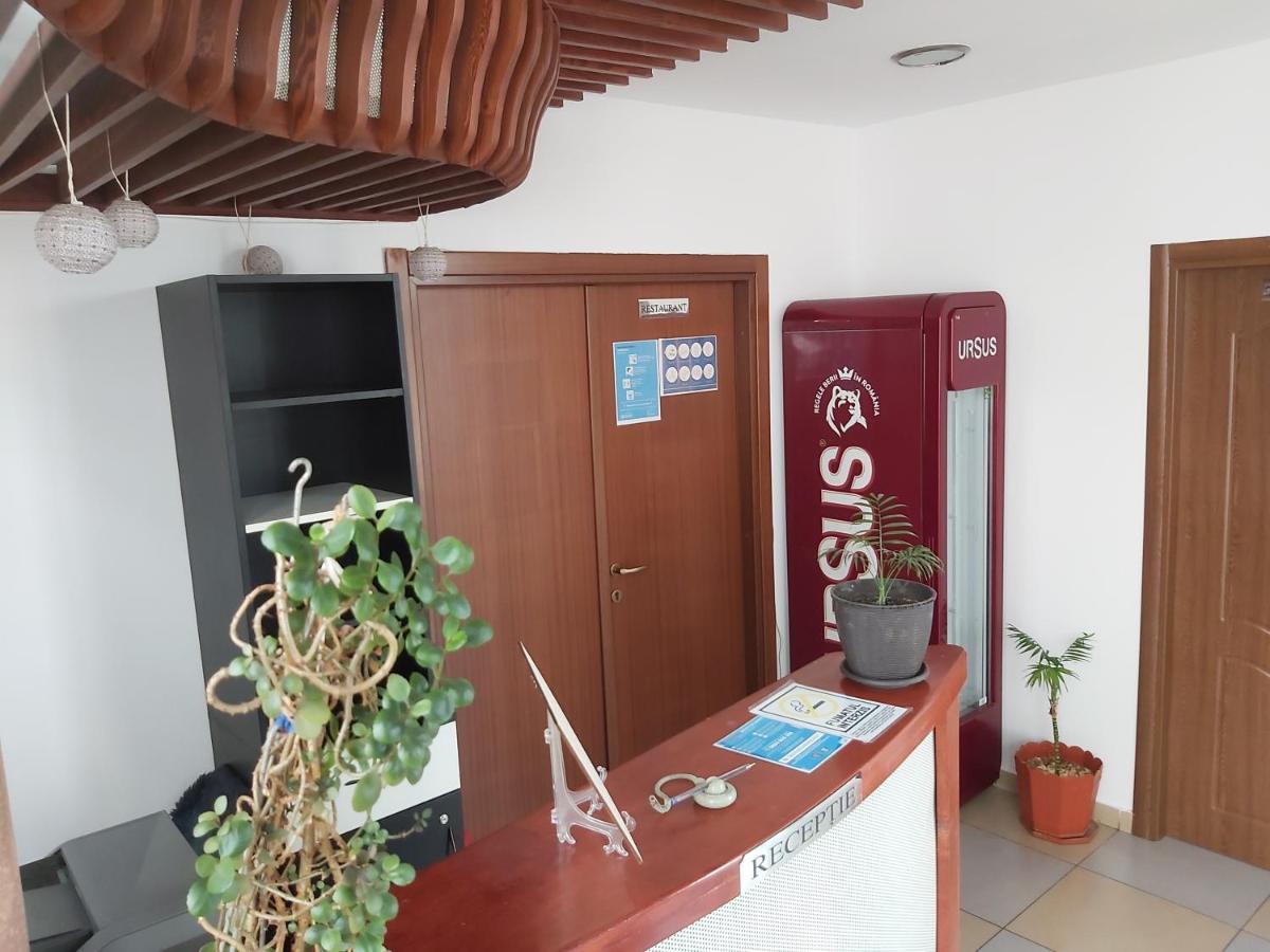 Hotel River Târgu Jiu Zewnętrze zdjęcie
