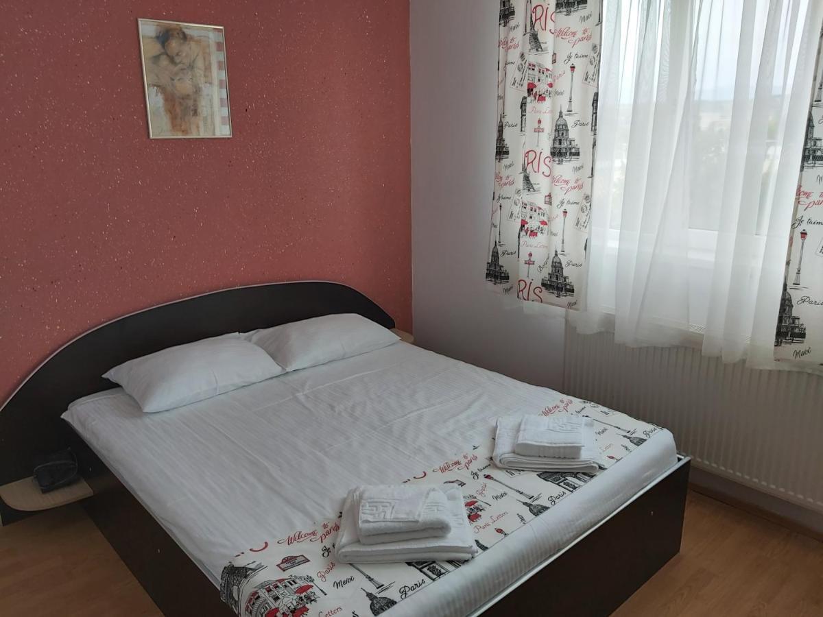 Hotel River Târgu Jiu Zewnętrze zdjęcie