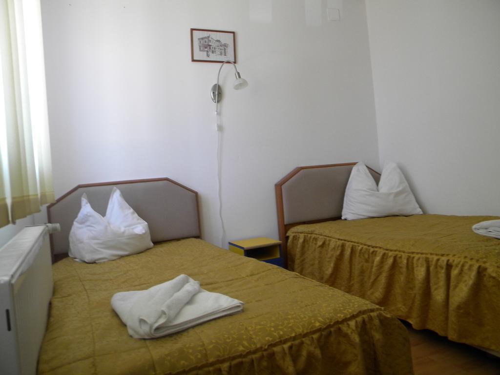 Hotel River Târgu Jiu Pokój zdjęcie