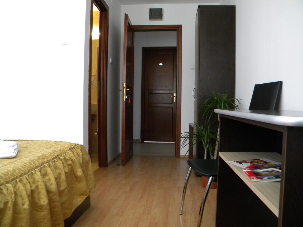 Hotel River Târgu Jiu Pokój zdjęcie