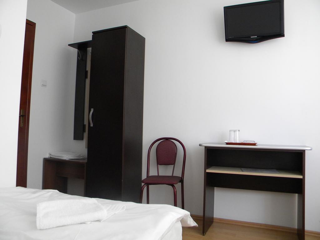 Hotel River Târgu Jiu Zewnętrze zdjęcie